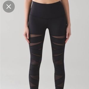 Lululemon mesh Wunder Under leggings size 4 like new